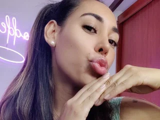 Tamy_bennett Live Cam